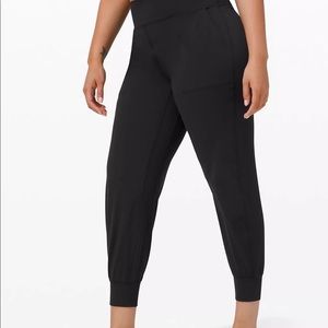 Lululemon high-rise align joggers (6)